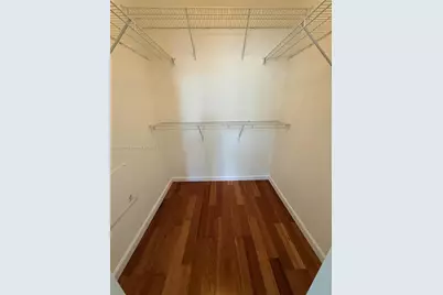 2001 Biscayne Blvd #2402, Miami, FL 33137 - Photo 27