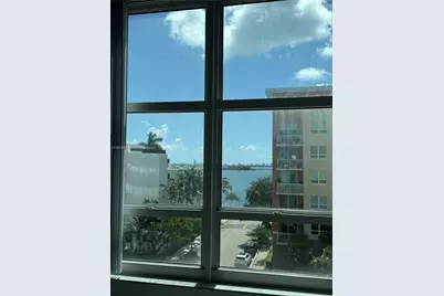 2001 Biscayne Blvd #2402, Miami, FL 33137 - Photo 17