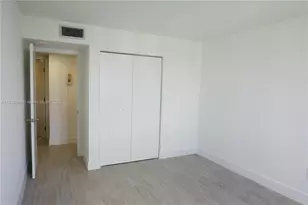 2851 NE 183rd St, Aventura, FL 33160 - Photo 9