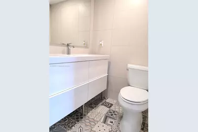 2851 NE 183rd St #1812E, Aventura, FL 33160 - Photo 13