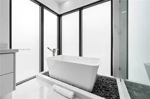 550 NW 42nd St, Miami, FL 33127 - Photo 33