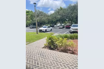 3100 W Rolling Hills Cir #101, Davie, FL 33328 - Photo 3