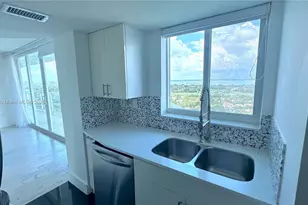 5900 Collins Ave, Miami Beach, FL 33140 - Photo 7
