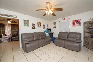 926 NW 3rd Ave, Homestead, FL 33030 - Photo 3