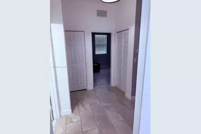 239 SE 37th Pl, Homestead, FL 33033 - Photo 7