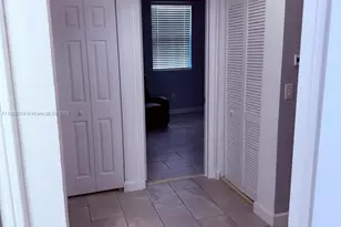 239 SE 37th Pl, Homestead, FL 33033 - Photo 7