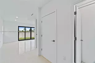 1119 NW 1st St, Florida City, FL 33034 - Photo 5