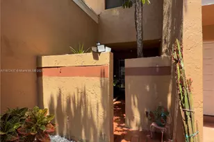 1651 SW 120th Ave, Pembroke Pines, FL 33025 - Photo 3