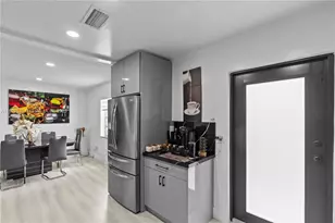 6474 Palm Ave, Hialeah, FL 33012 - Photo 37