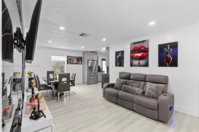 6474 Palm Ave, Hialeah, FL 33012 - Photo 27