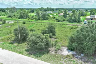 307 Ranier Ave, Lehigh Acres, FL 33974 - Photo 3