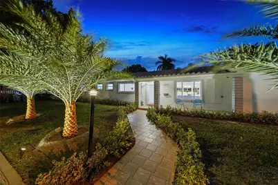11530 NE 7th Ave, Biscayne Park, FL 33161 - Photo 1