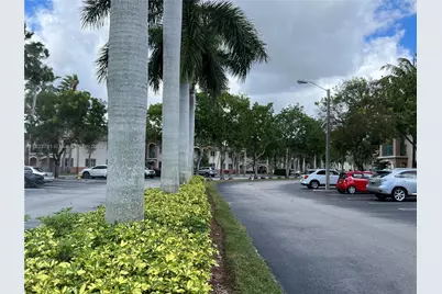 2931 SE 12th Rd #201-55, Homestead, FL 33035 - Photo 3