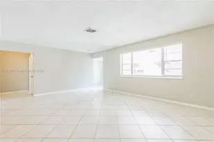 156 SW 126th Ave, Plantation, FL 33325 - Photo 17