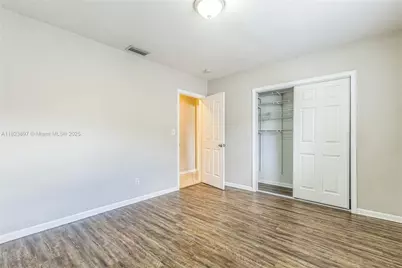 156 SW 126th Ave, Plantation, FL 33325 - Photo 5