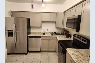 5700 Collins Ave #4N, Miami Beach, FL 33140 - Photo 9