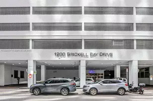 1200 Brickell Bay Dr, Miami, FL 33131 - Photo 23