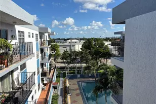 1635 W 44th Pl, Hialeah, FL 33012 - Photo 33