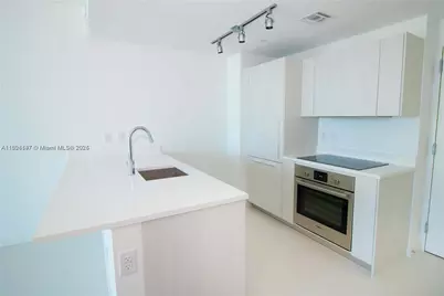 501 NE 31st St #2005, Miami, FL 33137 - Photo 5