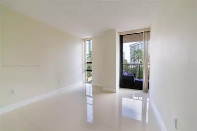 1450 Brickell Bay Dr #311, Miami, FL 33131 - Photo 7