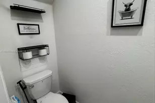 1136 SW 6th Ave, Florida City, FL 33034 - Photo 7