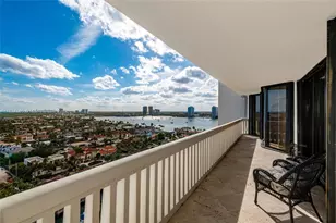 2000 Island Blvd, Aventura, FL 33160 - Photo 25