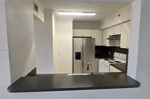 9300 Fontainebleau Blvd, Miami, FL 33172 - Photo 7