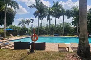 9300 Fontainebleau Blvd, Miami, FL 33172 - Photo 41