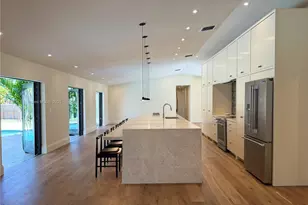 8845 SW 176th Terrace, Palmetto Bay, FL 33157 - Photo 3