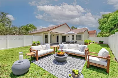 922 Falling Water Rd, Weston, FL 33326 - Photo 5