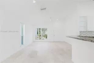 922 Falling Water Rd, Weston, FL 33326 - Photo 15