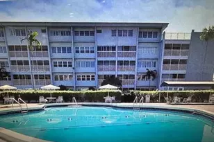 215 SE 3rd Ave, Hallandale Beach, FL 33009 - Photo 3