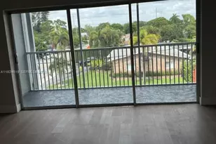 215 SE 3rd Ave, Hallandale Beach, FL 33009 - Photo 25