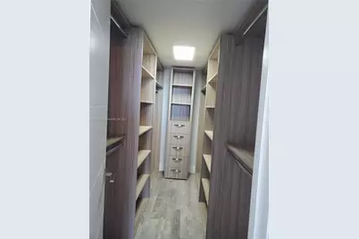 13499 Biscayne Blvd #1105, North Miami, FL 33181 - Photo 9