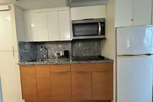 19201 Collins Ave, Sunny Isles Beach, FL 33160 - Photo 25