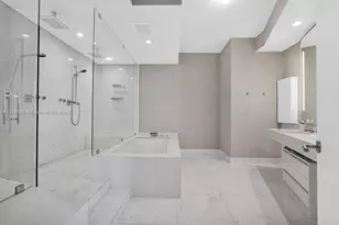 18555 Collins Ave, Sunny Isles Beach, FL 33160 - Photo 13