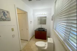 326 Harrison St, Hollywood, FL 33019 - Photo 17