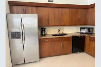 326 Harrison St #303A, Hollywood, FL 33019 - Photo 9