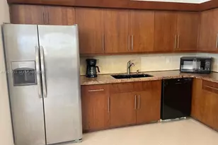 326 Harrison St, Hollywood, FL 33019 - Photo 9