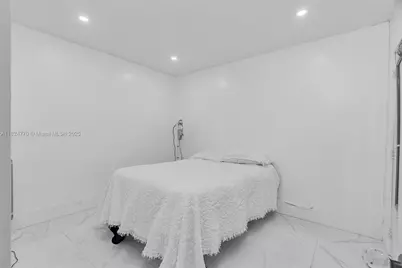 31 SW 58th Ct, Miami, FL 33144 - Photo 11
