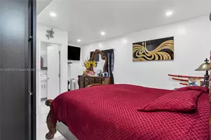 31 SW 58th Ct, Miami, FL 33144 - Photo 15