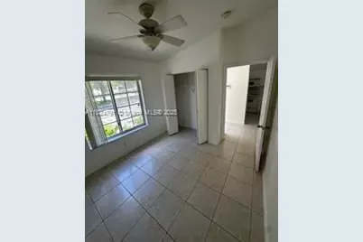 [Address not provided], Hallandale Beach, FL 33009 - Photo 3