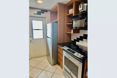 930 SE 9th Ave #11, Pompano Beach, FL 33060 - Photo 13