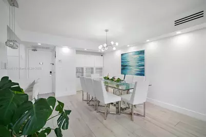 20301 W Country Club Dr #1822, Aventura, FL 33180 - Photo 7