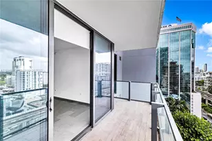 88 SW 7th St, Miami, FL 33130 - Photo 13