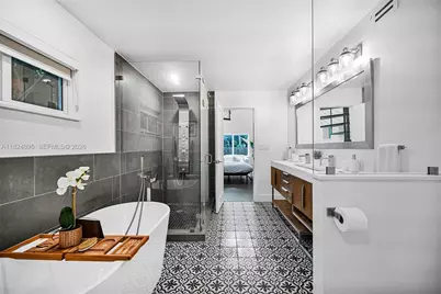 150 NE 50 #A, Miami, FL 33137 - Photo 13