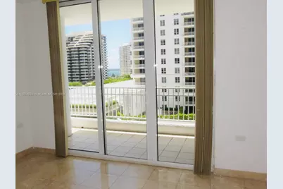 801 Brickell Key Blvd #807, Miami, FL 33131 - Photo 7