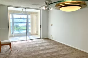 9041 Sunrise Lakes Blvd, Sunrise, FL 33322 - Photo 19