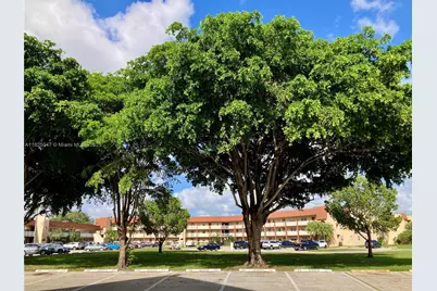 9041 Sunrise Lakes Blvd #208, Sunrise, FL 33322 - Photo 39