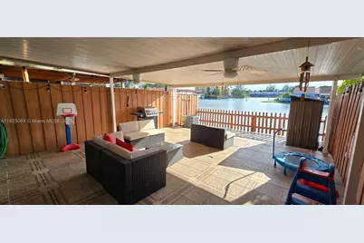 5328 W 26th Ave #112, Hialeah, FL 33016 - Photo 29